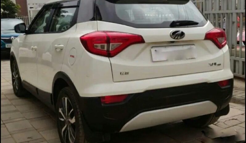 Used 2020 Mahindra XUV300 full