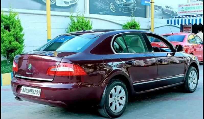 Used 2010 Skoda Superb full
