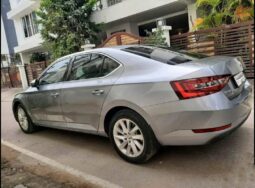Used 2015 Skoda Superb full